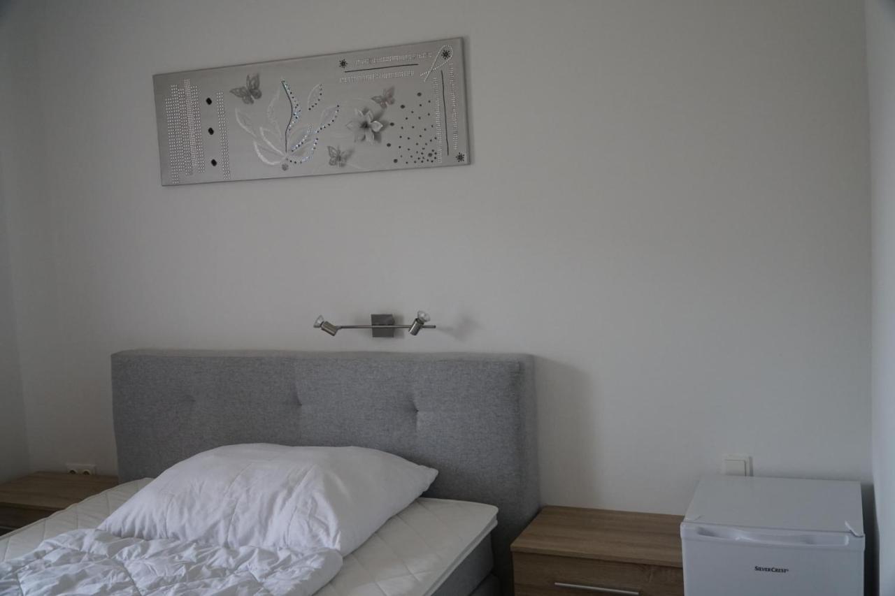 Pension-Ferienwohnung Rotar Faak am See Buitenkant foto
