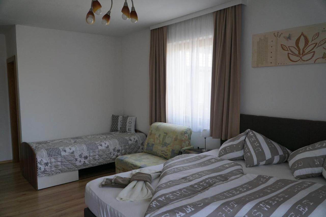 Pension-Ferienwohnung Rotar Faak am See Buitenkant foto