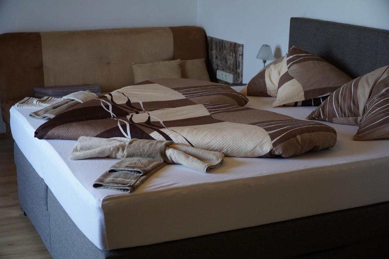 Pension-Ferienwohnung Rotar Faak am See Buitenkant foto