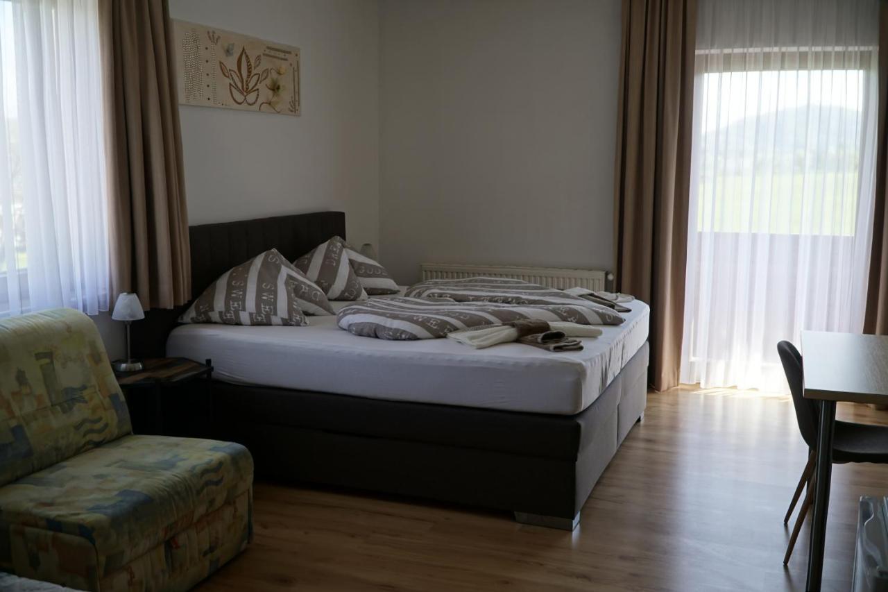 Pension-Ferienwohnung Rotar Faak am See Buitenkant foto