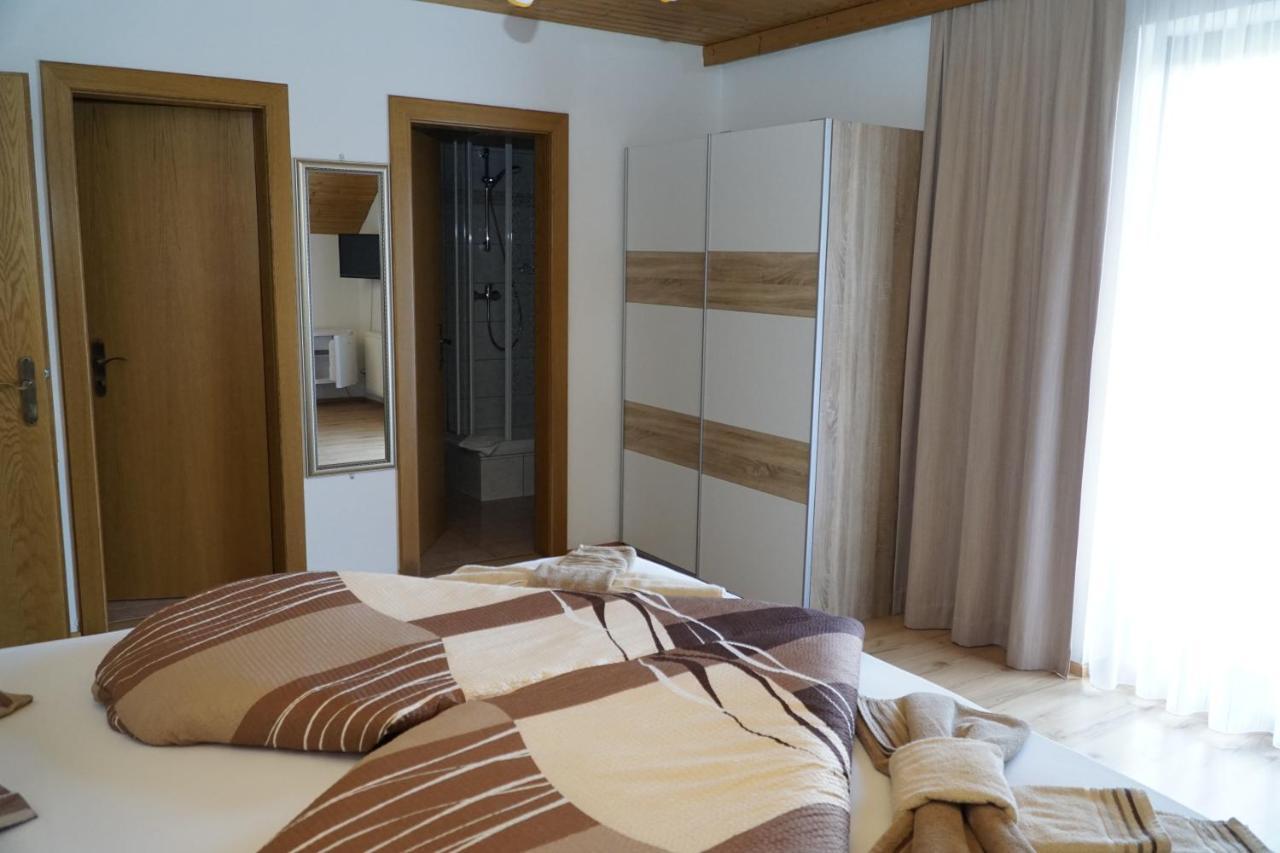Pension-Ferienwohnung Rotar Faak am See Buitenkant foto