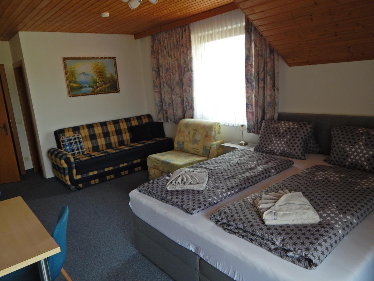 Pension-Ferienwohnung Rotar Faak am See Buitenkant foto